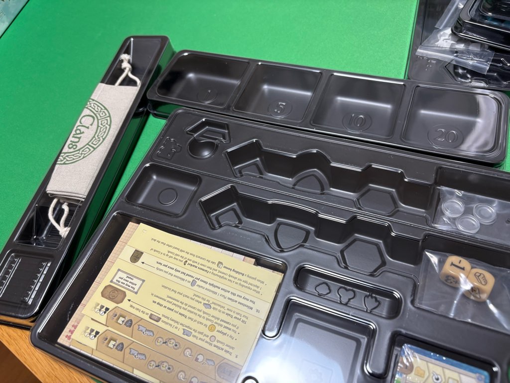 INDUSTRIA 専用ケース